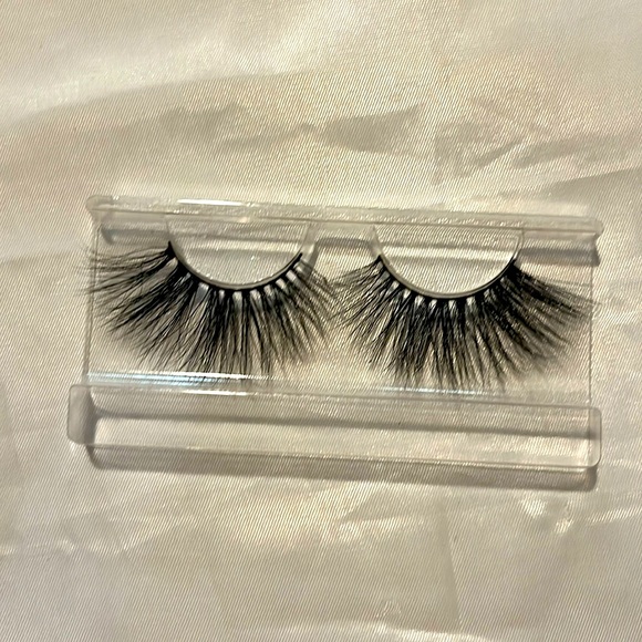 Mink eye lashes - Picture 1 of 6